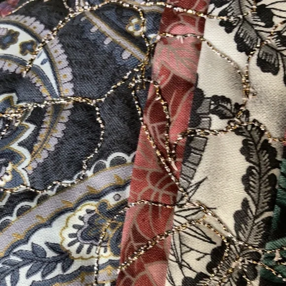 Hand made super classy T shape quilt wall hanging - Picture 5 of 5